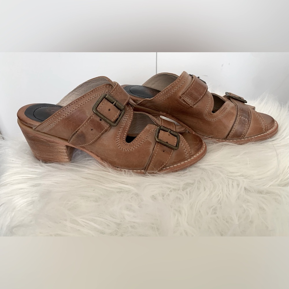 Freebird- distressed Brown, Leather Buckle Sandals with 2” heel & padded insole.
